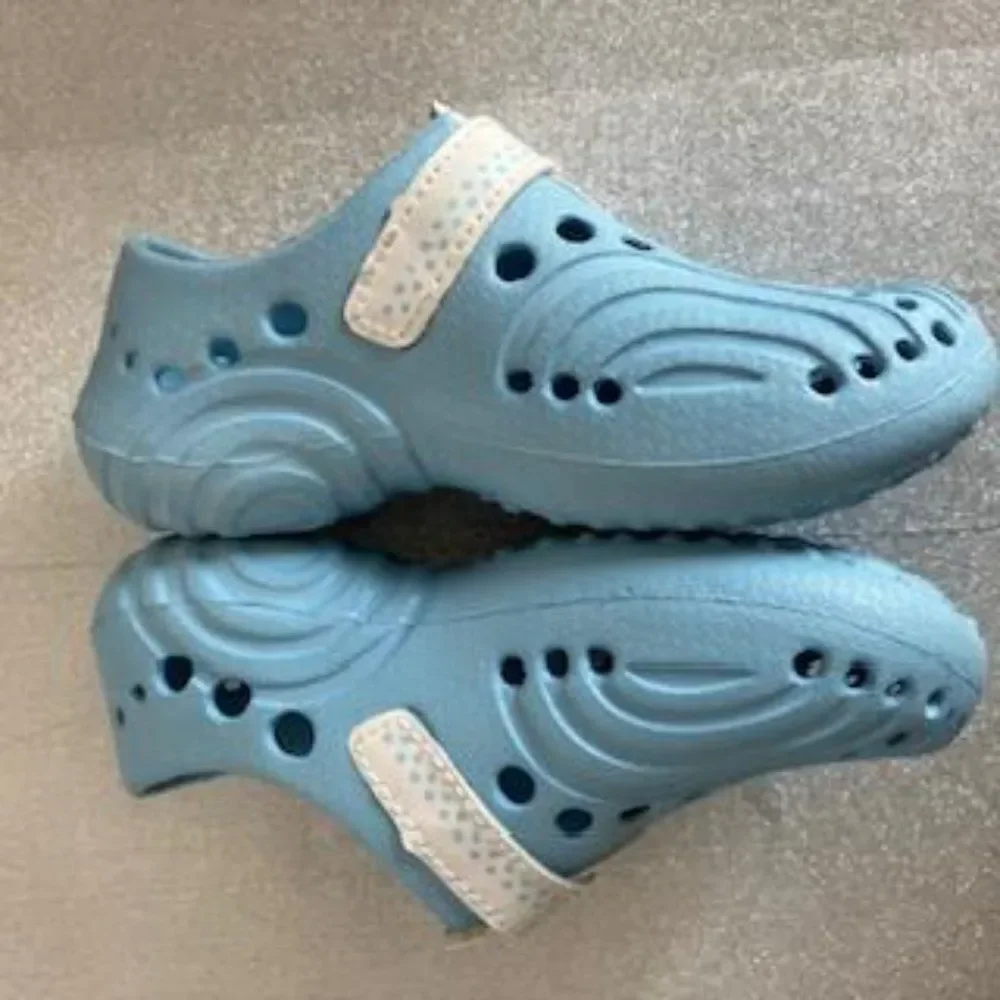 Doggers Ultralite Shoes Toddler Size 5 6 Light Blue White Slip on Beach Water